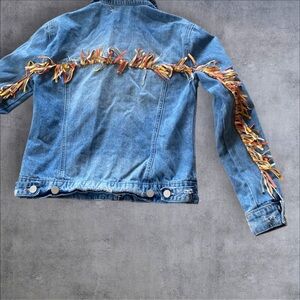 Women’s Xs scully jean jacket with fringe